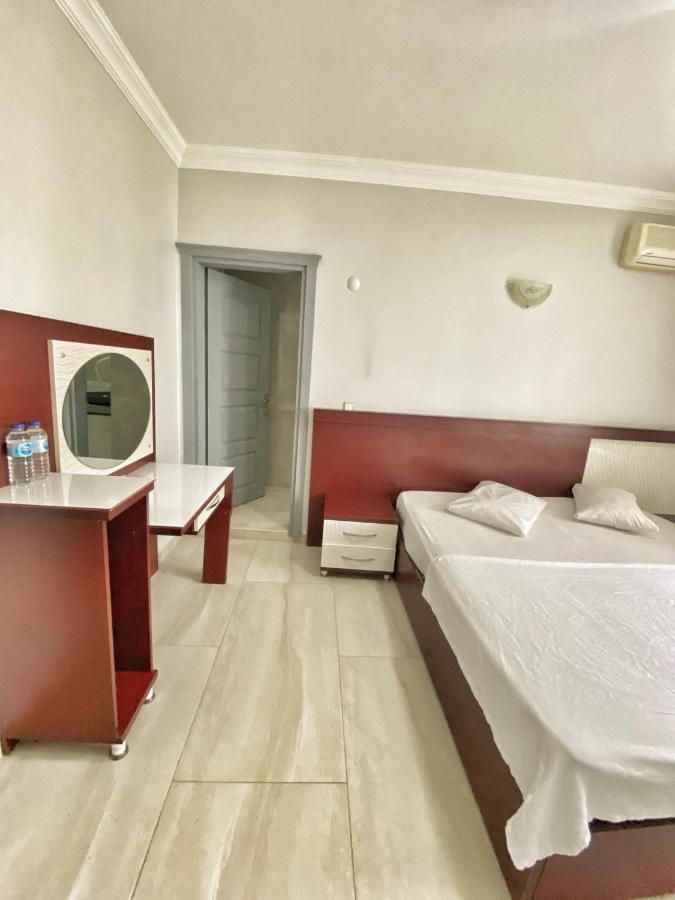 Deniz Hotel Kumburgaz ブユックチェクメジェ エクステリア 写真