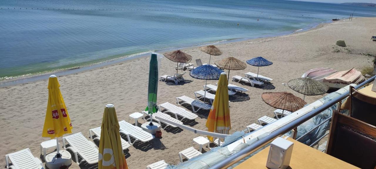 Deniz Hotel Kumburgaz ブユックチェクメジェ エクステリア 写真