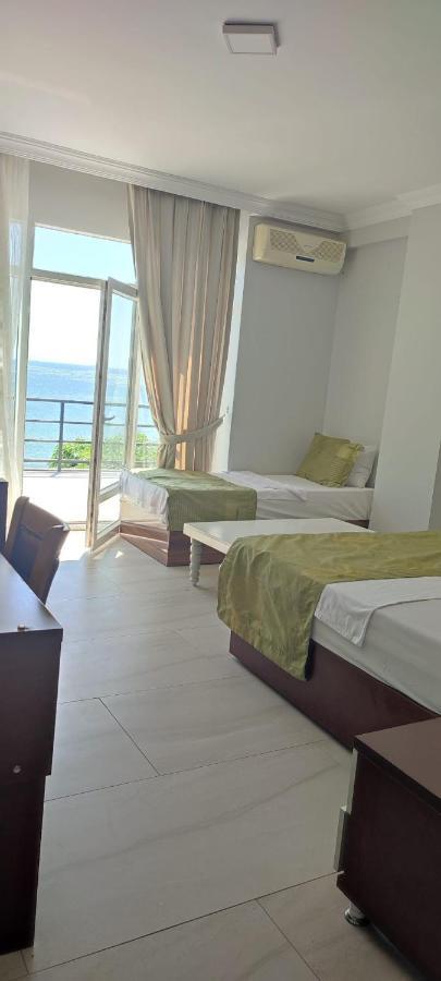Deniz Hotel Kumburgaz ブユックチェクメジェ エクステリア 写真