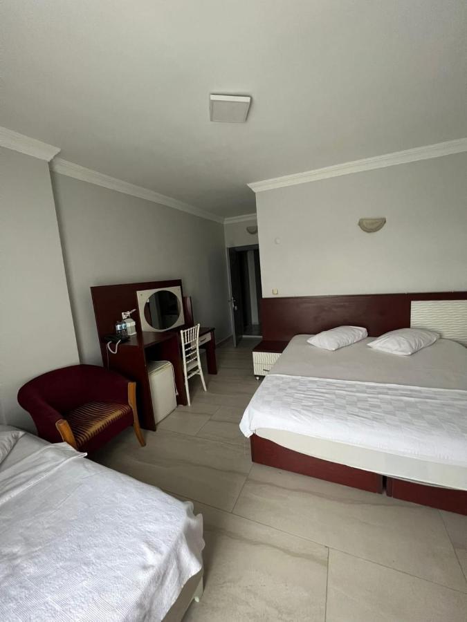 Deniz Hotel Kumburgaz ブユックチェクメジェ エクステリア 写真