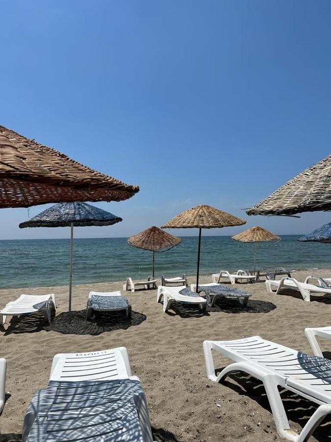 Deniz Hotel Kumburgaz ブユックチェクメジェ エクステリア 写真