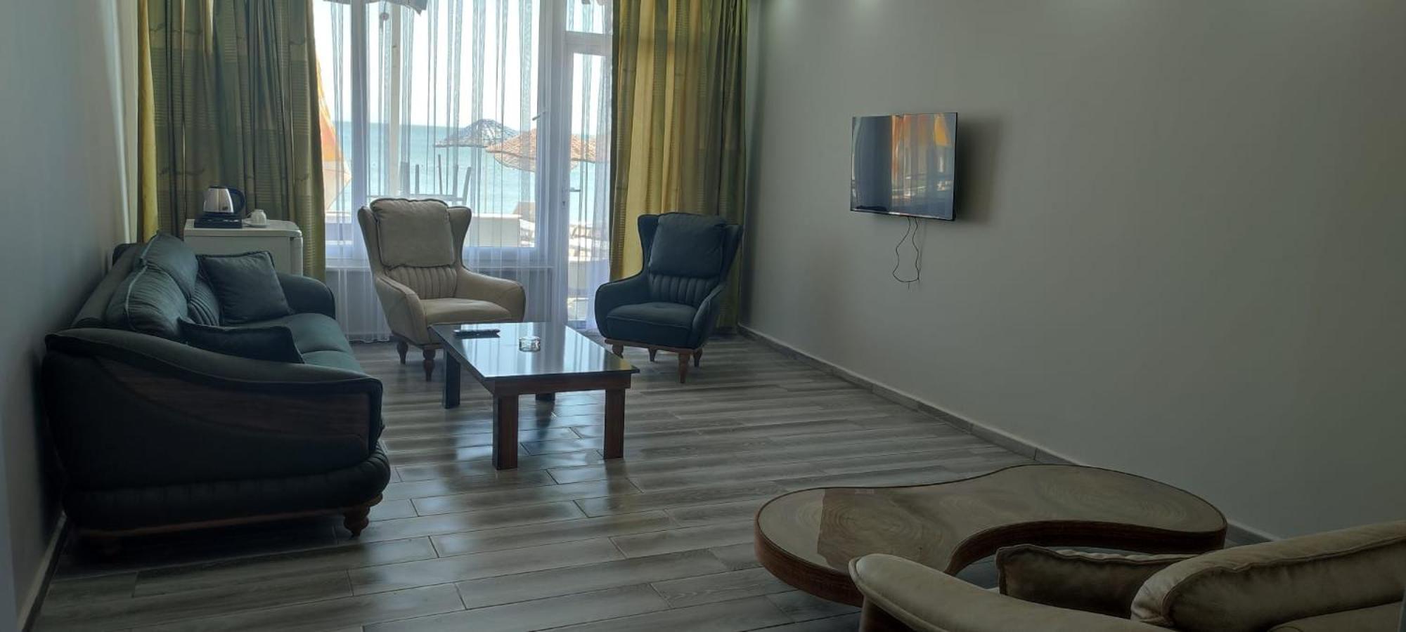 Deniz Hotel Kumburgaz ブユックチェクメジェ エクステリア 写真